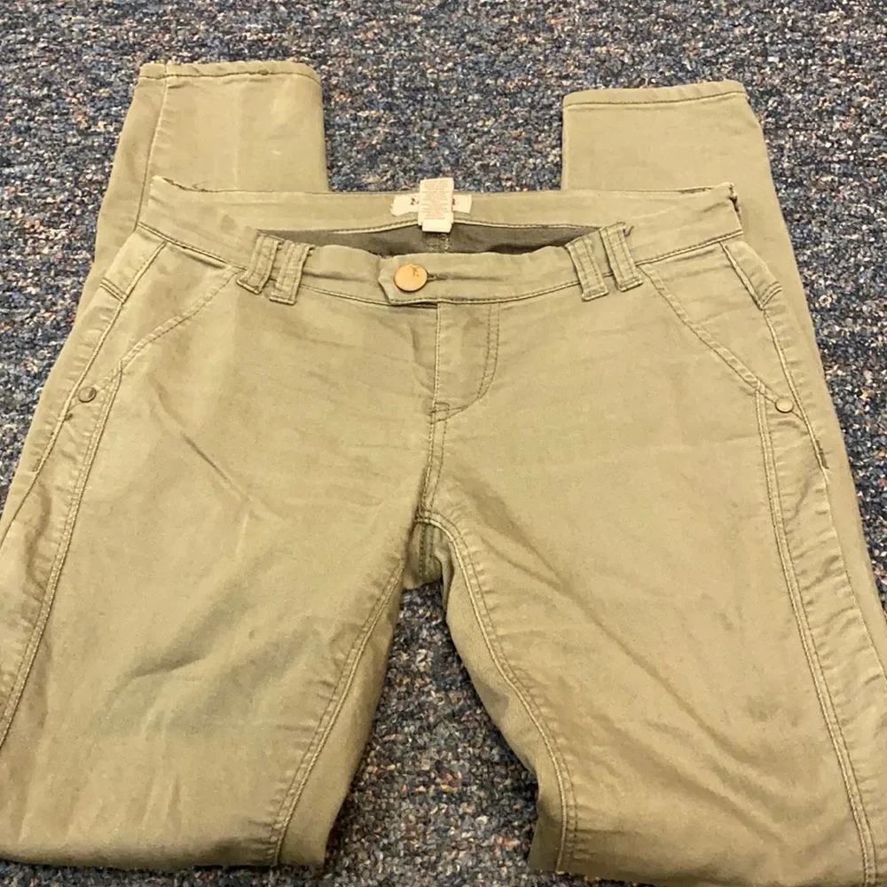 Mudd Olive Green Skinny pants sz. 3